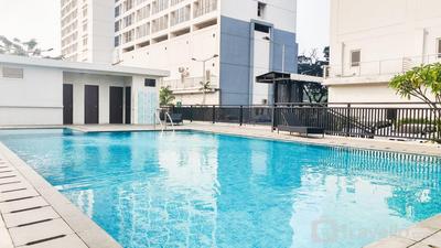 Apartemen Callia - Well Furnished and Cozy 1BR at Callia Apartment By Travelio