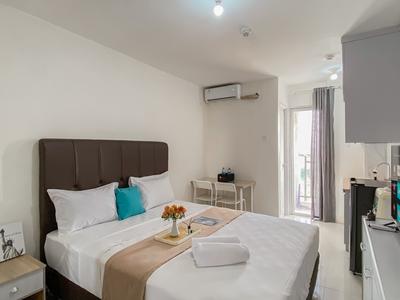 Best Strategic and Chic Studio at Bassura City Apartment By Travelio