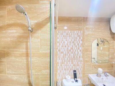 Apartemen Parahyangan Residence - Luxurious 2BR Apartment at Parahyangan Residence By Travelio