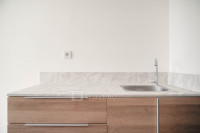 Apartemen Collins Boulevard - Unfurnished Studio with AC at Collins Boulevard Apartment By Travelio