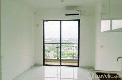 Unfurnished Studio with AC at 33rd Floor Sky House BSD Apartment By Travelio