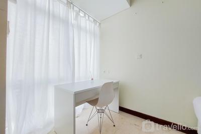Apartemen B Residence - Good Price and Homey Studio Apartment at B Residence By Travelio
