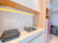 Apartemen Parahyangan Residence - Trendy Space 1BR Apartment at Parahyangan Residence By Travelio