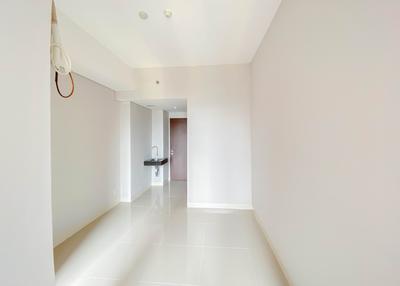 Apartemen Transpark Juanda Bekasi Timur - Studio Unfurnished with AC at Transpark Juanda Bekasi Timur Apartment By Travelio