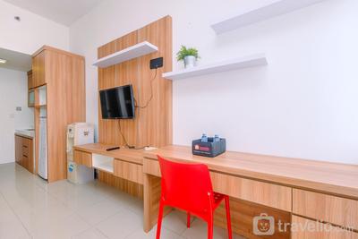 Apartemen Park View Condominium - Comfort Studio at Park View Condominium Apartment By Travelio