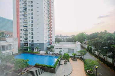 Apartemen Aspen Residence - Spacious and Good 3BR Apartment at Aspen Residence By Travelio