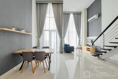 Comfort and Minimalist Studio Loft at Brooklyn Alam Sutera Apartment By Travelio