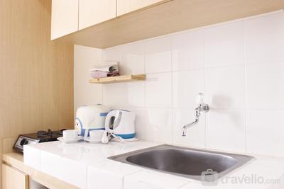 Apartemen Parahyangan Residence - Relaxing Studio Apartment at Parahyangan Residence with Mountain View By Travelio