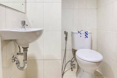 Apartemen Vittoria Residence - Unfurnished Good 1BR with AC Apartment at Vittoria Residence By Travelio