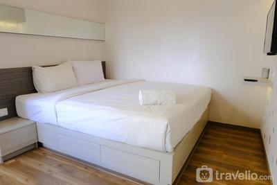 Homey 1BR at Apartment Parahyangan Residence By Travelio