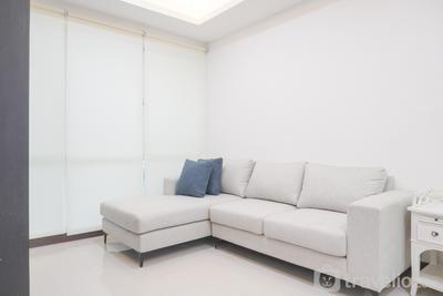 Strategic 2BR at Apartment Gallery West Residence By Travelio