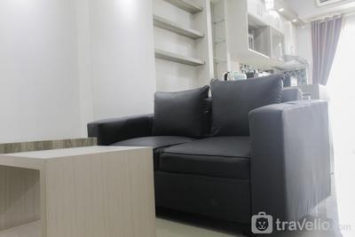 Apartemen Oak Tower - Homey and Minimalist 2BR at Oak Tower Apartment By Travelio