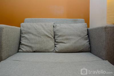 Apartemen Green Pramuka City - Beautiful and Comfy 2BR Green Pramuka City Apartment By Travelio