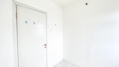 Apartemen Green Pramuka City - Unfurnished 2BR Apartment with AC at 18th Floor Green Pramuka City By Travelio