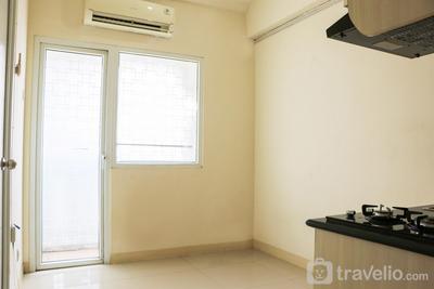 Apartemen Green Pramuka City - Unfurnished 2BR with AC at 18th Floor Green Pramuka City Apartment By Travelio