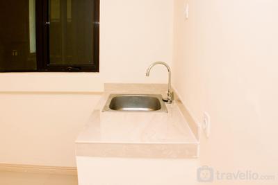 Apartemen Meikarta - Unfurnished 2BR with AC at 16th Floor Meikarta Apartment By Travelio
