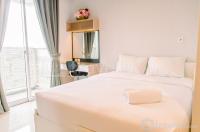 Comfort and Simply Studio at West Vista Apartment By Travelio