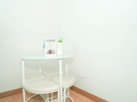 Apartemen Capitol Suites - Chic and Warm Studio Room at Apartment Capitol Suites By Travelio