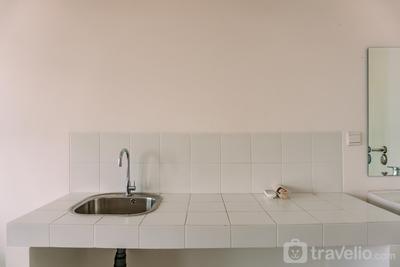 Apartemen Silk Town Alexandria - Cozy Studio Unfurnished with AC at Silk Town Apartment By Travelio