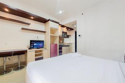 Apartemen Paramount Skyline - Cozy and Minimalist Studio Paramount Skyline Apartment By Travelio