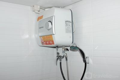 Apartemen Grand Dhika City Jatiwarna - Comfort and Cozy Stay Studio at Grand Dhika City Jatiwarna Apartment By Travelio