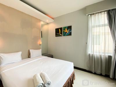 Apartemen Crown Court Executive Condominium - Homey 2BR Apartment Crown Court Executive Condominium By Travelio