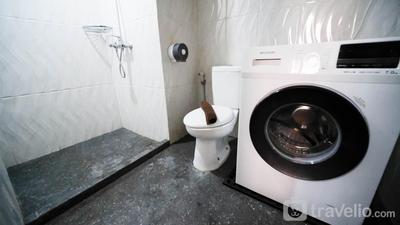 Apartemen Puncak Dharmahusada - Homey 2BR with Extra Room at Puncak Dharmahusada Apartment By Travelio