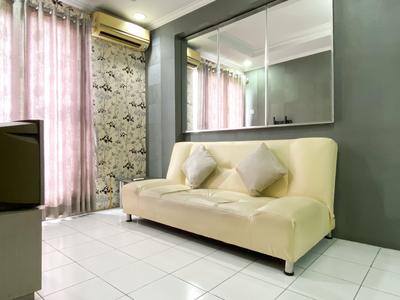 Homey 1BR Mutiara Bekasi Apartment By Travelio