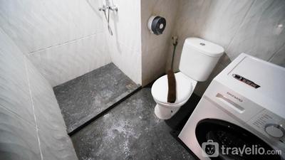 Apartemen Puncak Dharmahusada - Homey 2BR with Extra Room at Puncak Dharmahusada Apartment By Travelio