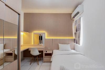 Cozy and Minimalist Studio (No Kitchen) Apartment at Aeropolis Residence By Travelio