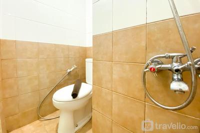 Apartemen Green Pramuka City - Comfy and Well Furnished 2BR at Green Pramuka City Apartment By Travelio