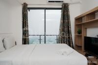Elegant and Comfortable Studio Sky House BSD Apartment By Travelio