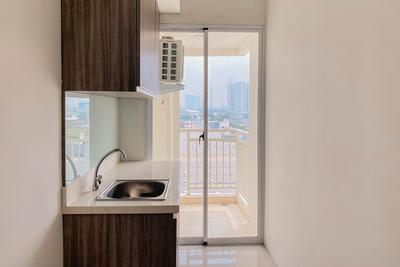 Apartemen Vittoria Residence - Unfurnished Good 1BR with AC Apartment at Vittoria Residence By Travelio
