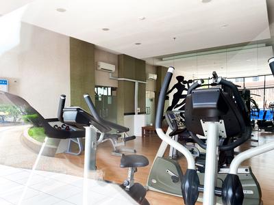 Apartemen Azalea Suites - Modern Look and Restful Studio at Azalea Suites Apartment By Travelio