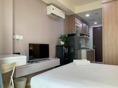 Studio at Daan Mogot City Apartment By Travelio