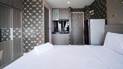 Clean and Tidy Studio at Taman Melati Surabaya Apartment By Travelio