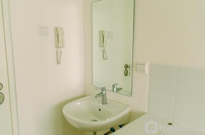 Apartemen Silk Town Alexandria - Unfurnished Studio Room with AC at Silk Town Apartment By Travelio