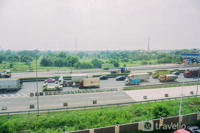 Apartemen Sky House Alam Sutera - Wonderful and Strategic Studio Apartment Sky House Alam Sutera By Travelio