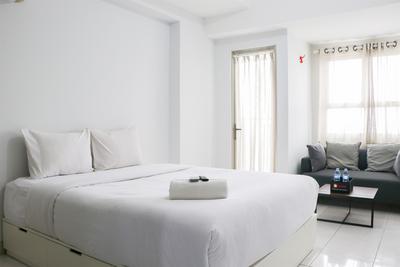 Cozy and Nice Studio Apartment at Mekarwangi Square Cibaduyut By Travelio