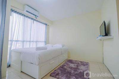 Apartemen Tifolia - Tifolia Studio Apartment with Double Bed near LRT Station By Travelio