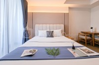 Modern Look Studio at Collins Boulevard Apartment By Travelio