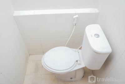 Apartemen Green Lake View - Simple Studio at Green Lake View Ciputat Apartment By Travelio