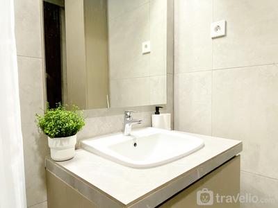 Apartemen Pollux Chadstone - Simply and Comfortable 2BR Pollux Chadstone Apartment By Travelio