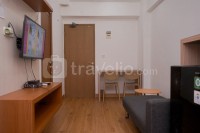 Well Appointed 2BR Apartment at Bintaro Park View By Travelio