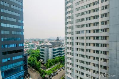 Apartemen Nifarro Park - Good Choice Studio Nifarro Park Apartment By Travelio