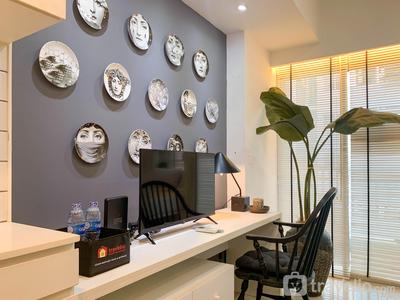 Apartemen The Nest Puri - Comfy and Cozy Design Studio Room The Nest Puri Apartment By Travelio