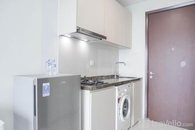 Apartemen Puri Mansion - Nice and Elegant Studio Room at Puri Mansion Apartment By Travelio
