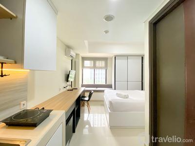 Apartemen Pollux Chadstone - Cozy and Minimalist Studio at Pollux Chadstone Apartment By Travelio