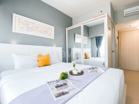 Cozy Stay Studio at Apartment Springlake Summarecon Bekasi by Travelio