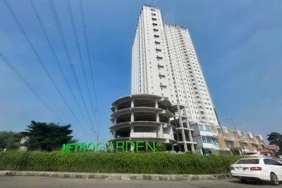 Apartemen Metro Garden - Good Deal 2BR Unfurnished at 30th Floor Metro Garden Apartment By Travelio